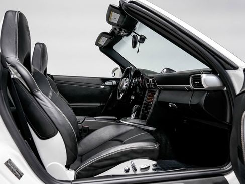 Used 2011 Porsche 911 Turbo S AWD/4WD image 30
