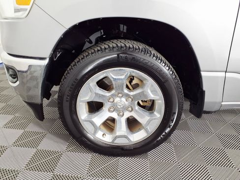 Used 2022 RAM 1500 Big Horn AWD/4WD image 7