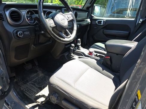 Used 2022 Jeep Gladiator Sport AWD/4WD image 12