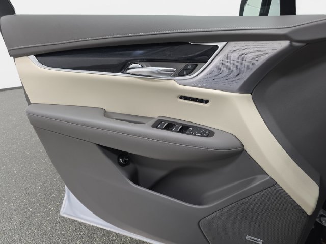 Used 2024 Cadillac XT6 Premium Luxury w/ LPO, Floor Liner Package AWD/4WD image 23