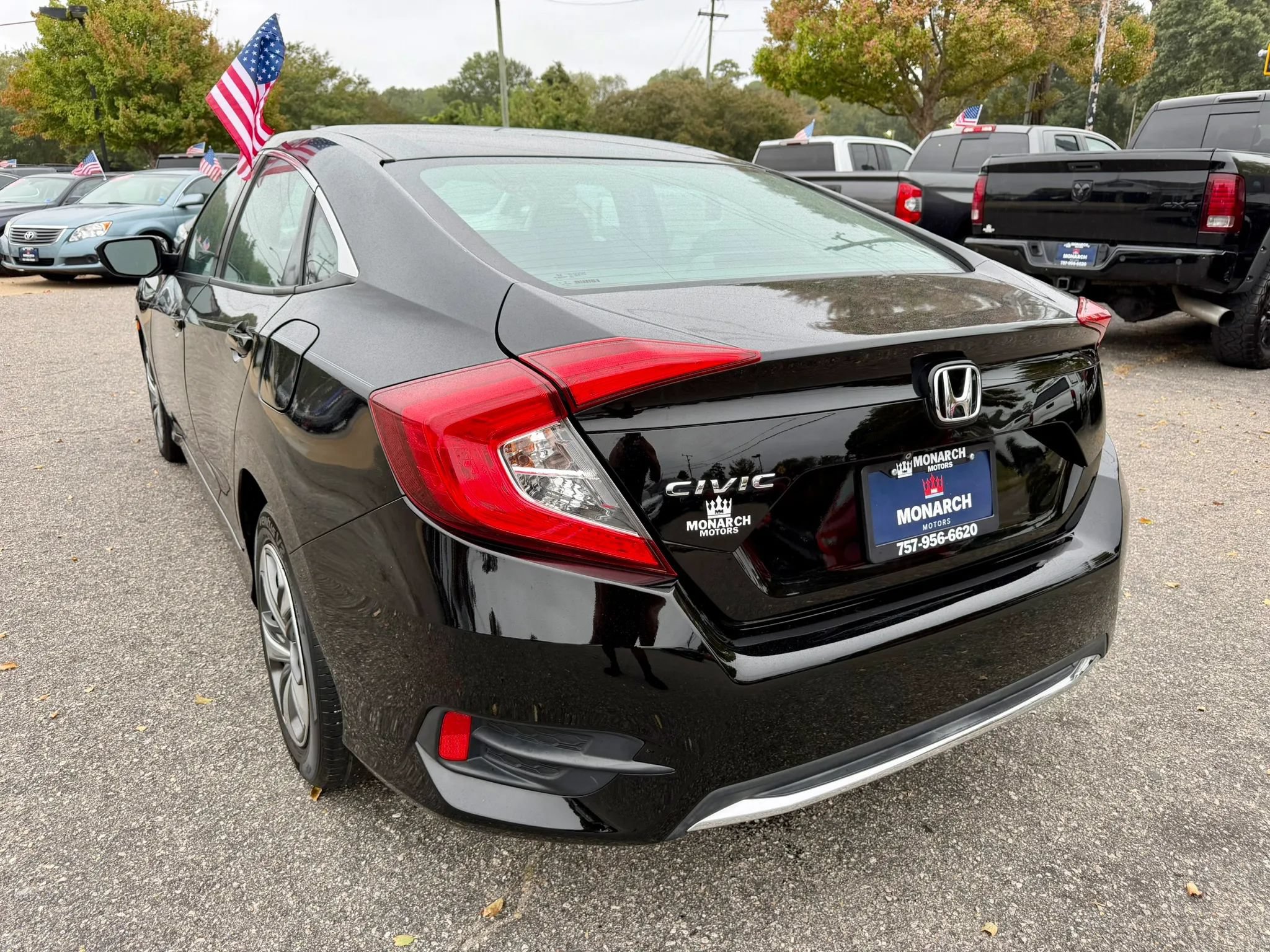 Used 2019 Honda Civic LX image 3