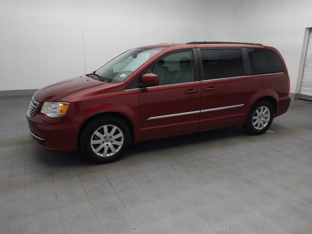 Used 2016 Chrysler Town & Country Touring FWD image 2