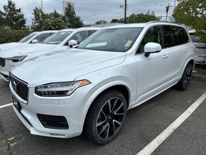 Used 2022 Volvo XC90 T6 Momentum w/ Advanced Package