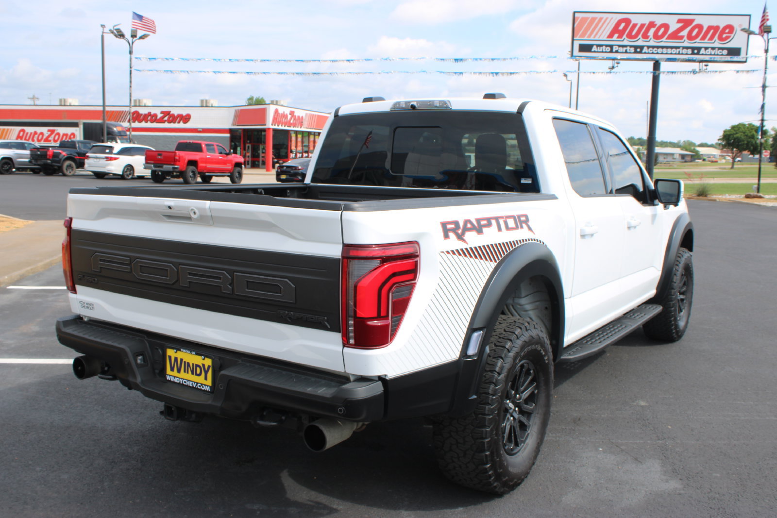 Used 2025 Ford F150 Raptor AWD/4WD image 8