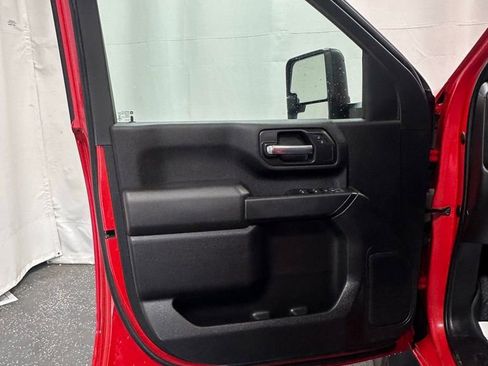 Used 2023 Chevrolet Silverado 2500 Custom w/ Custom Value Package image 11