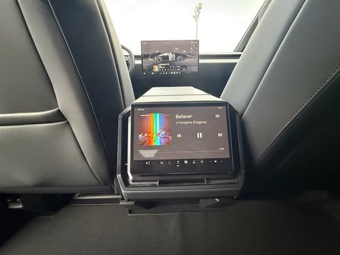Used 2025 Tesla Cybertruck AWD Crew Cab image 22