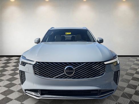 Certified 2026 Volvo XC90 B5 Core AWD/4WD image 8