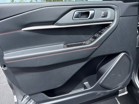 New 2026 Ford Explorer ST-Line w/ ST-Line Street Pack RWD image 19