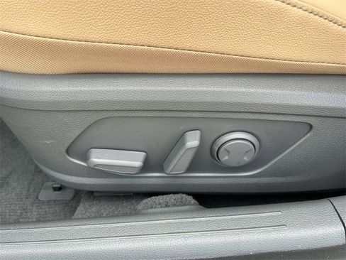 New 2025 Hyundai Sonata Limited image 23