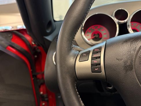 Used 2008 Pontiac Solstice Convertible w/ Premium Package image 16