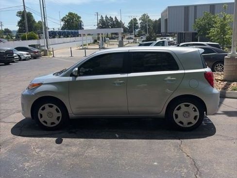 Used 2012 Scion xD FWD image 12