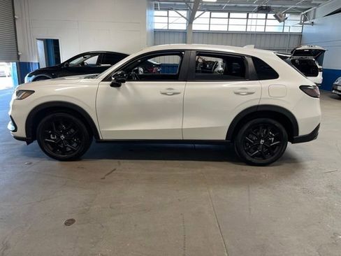 Used 2024 Honda HR-V Sport image 6