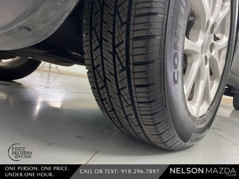 Used 2017 Jeep Cherokee Latitude w/ Safety/Convenience Group image 10