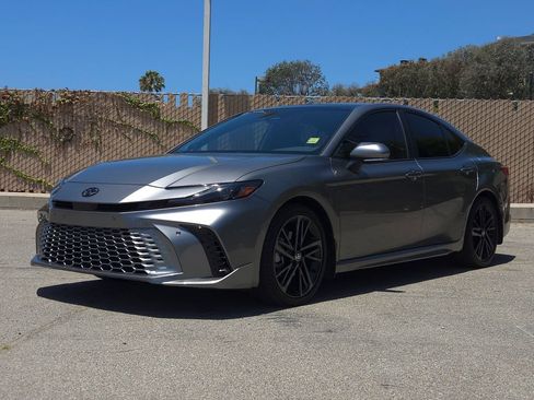 Used 2025 Toyota Camry XSE w/ Premium Plus Package FWD image 3