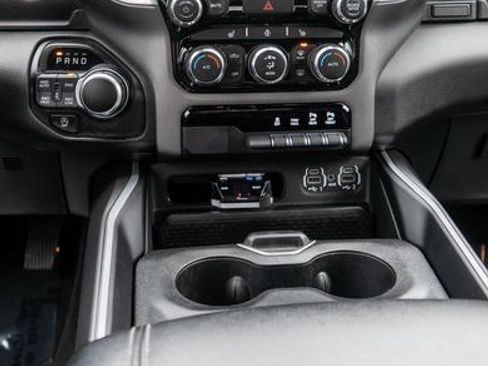 Used 2022 RAM 1500 Big Horn AWD/4WD image 17