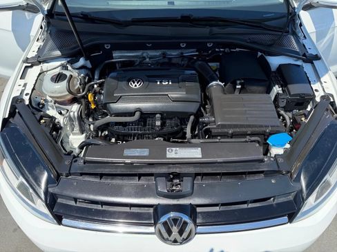 Used 2016 Volkswagen Golf S FWD image 18
