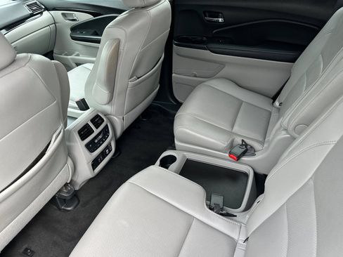 Used 2021 Honda Pilot Elite image 12