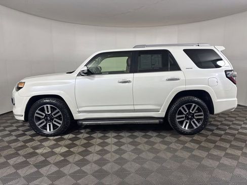 Used 2015 Toyota 4Runner Limited AWD/4WD image 7