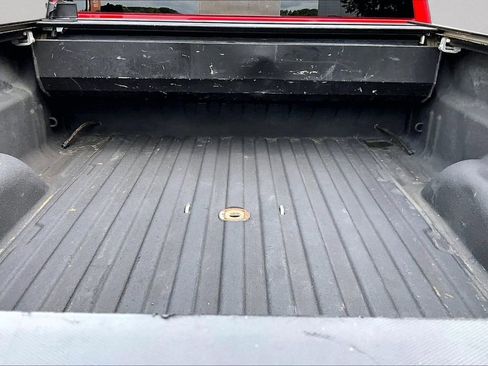 Used 2016 GMC Sierra 2500 SLT w/ Duramax Plus Package AWD/4WD image 26