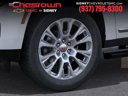 New 2026 GMC Yukon XL Denali w/ Denali Reserve Package AWD/4WD image 9