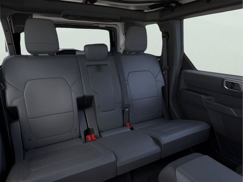 Used 2026 Ford Bronco Badlands AWD/4WD image 11