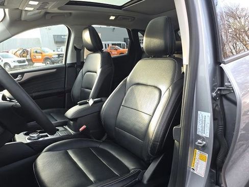 Certified 2022 Ford Escape SEL image 18