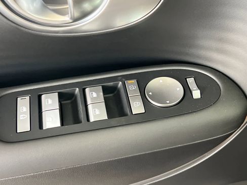 New 2026 Hyundai Ioniq 9 SE image 13