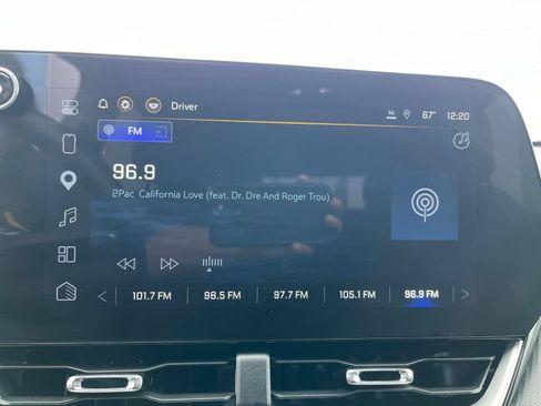 Used 2025 Chevrolet Equinox LT FWD image 21