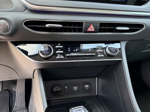 Used 2022 Hyundai Sonata Limited image 19