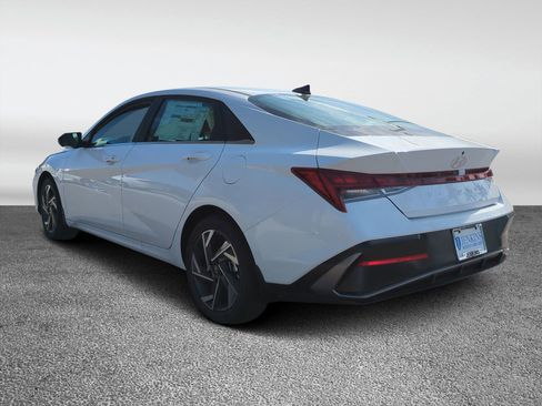 New 2025 Hyundai Elantra SEL w/ Cargo Package image 5