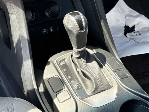 Used 2017 Hyundai Santa Fe Sport FWD image 22
