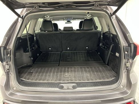 Used 2019 Toyota Highlander Plus AWD/4WD image 22