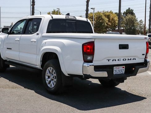 Used 2019 Toyota Tacoma SR5 RWD image 9