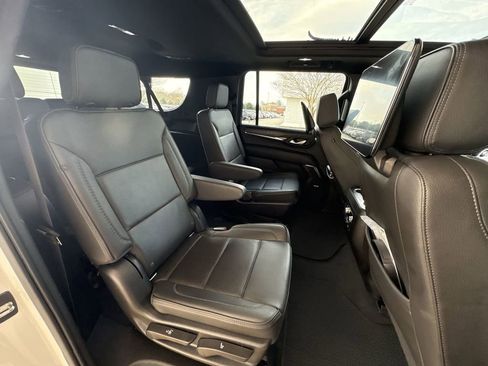 Certified 2022 GMC Yukon XL Denali w/ Denali Ultimate Package image 28