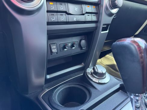 Used 2016 Toyota 4Runner Limited AWD/4WD image 25
