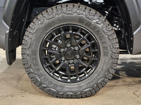New 2026 Toyota Tundra SR5 AWD/4WD image 22