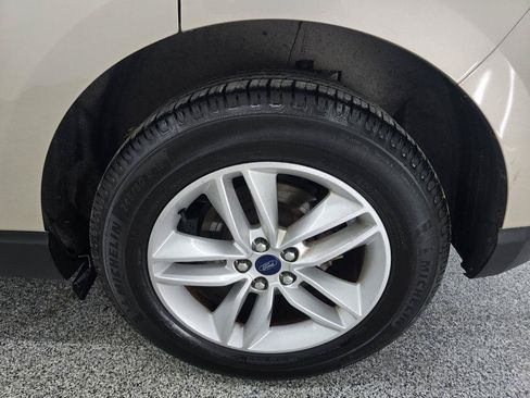 Used 2017 Ford Edge SEL w/ Equipment Group 201A FWD image 31