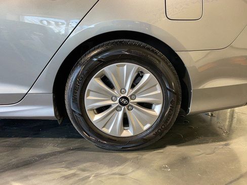 Used 2019 Hyundai Sonata SE image 11
