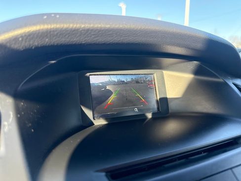 Used 2016 Ford Focus SE w/ SE Power Seat Package image 32