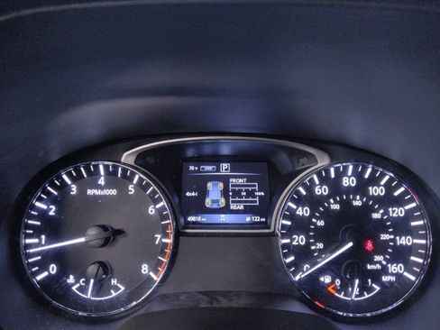 Used 2019 Nissan Pathfinder S image 23