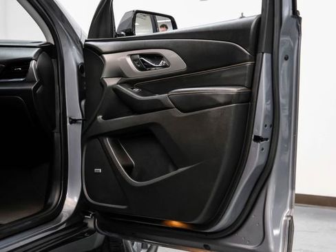 Used 2019 Chevrolet Traverse RS image 43