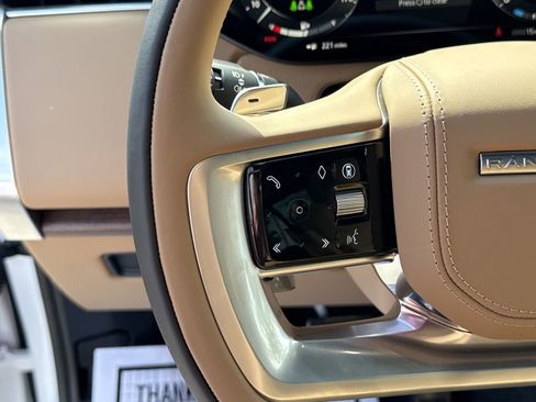 New 2025 Land Rover Range Rover SE image 23