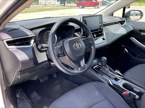 Used 2021 Toyota Corolla LE FWD image 14
