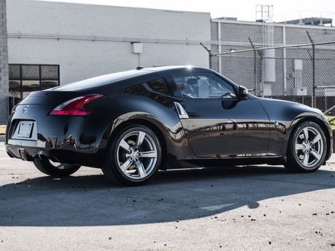 Used 2010 Nissan 370Z Touring image 42