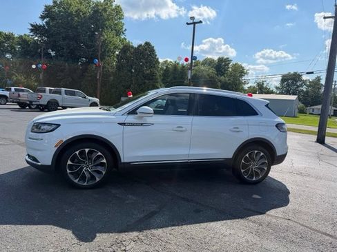 Used 2022 Lincoln Nautilus Reserve w/ Luxury Package AWD/4WD image 17