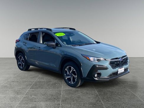 Used 2024 Subaru Crosstrek 2.0i Premium w/ Crosstrek Mirror Package image 7