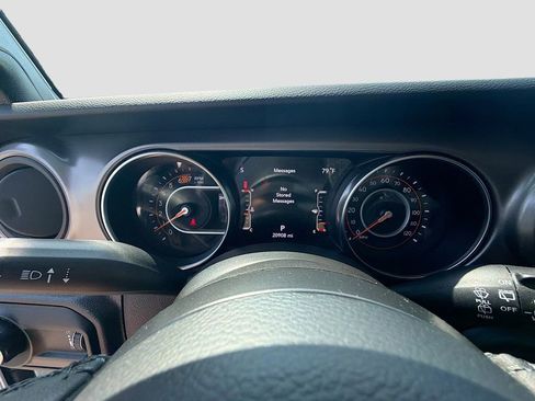 Used 2023 Jeep Wrangler Unlimited Sport AWD/4WD image 35