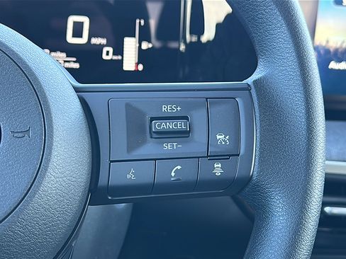 New 2025 Nissan Kicks SV w/ SV Premium Package image 18