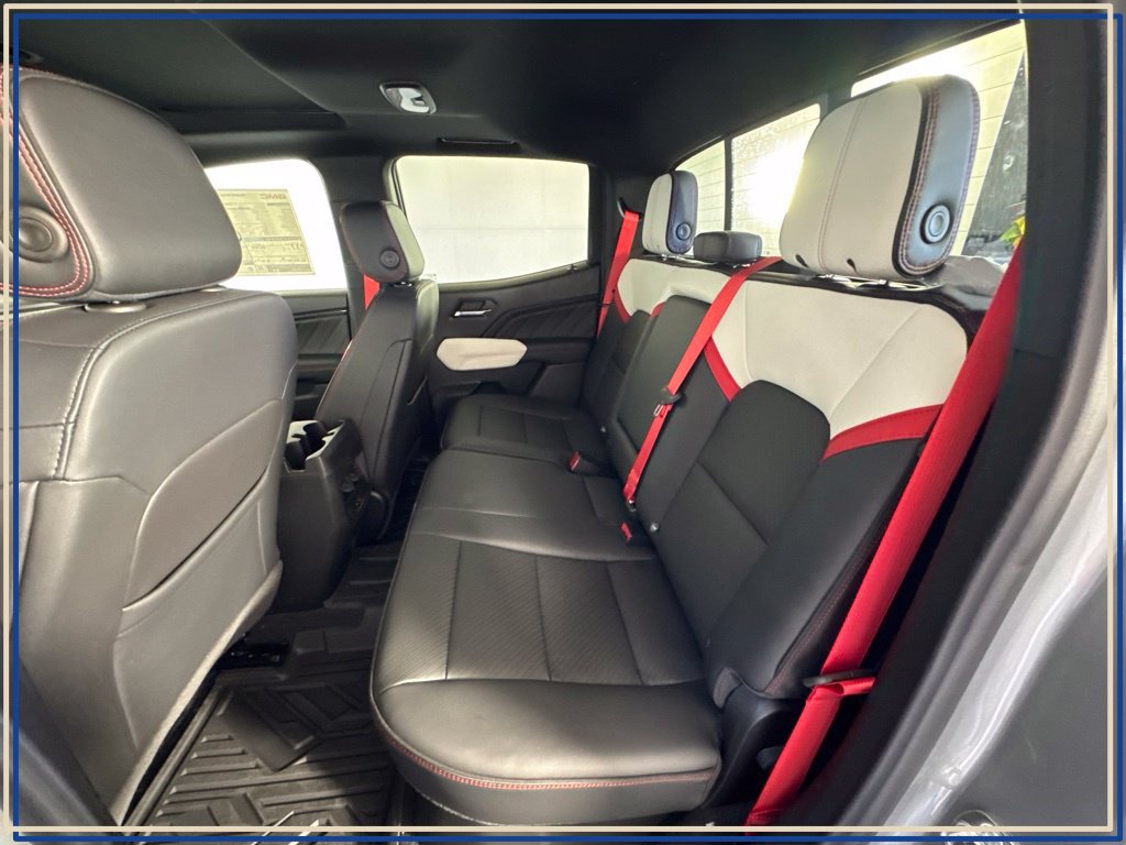 New 2026 GMC Canyon AT4X w/ LPO, Black Badging Package AWD/4WD image 31