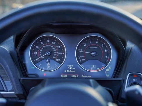 Used 2015 BMW M235i Convertible image 20